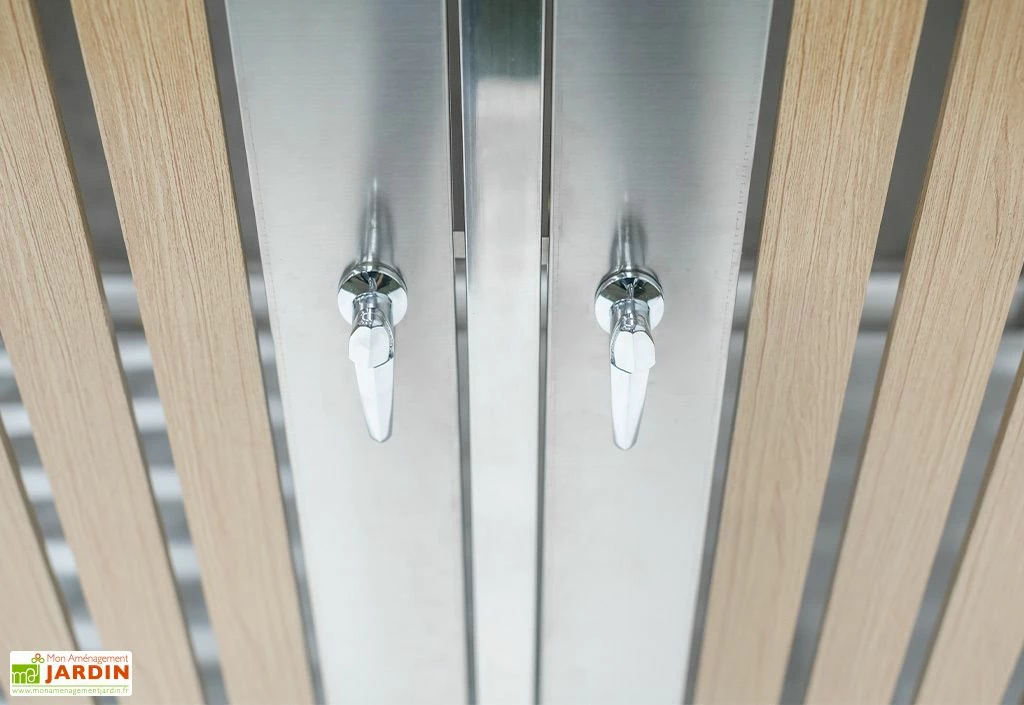 Cache Poubelle Extérieur Double Inox Imitation Bois – 2x 240 Litres 8 Cache Poubelle Extérieur Double Inox Imitation Bois – 2x 240 Litres – Image 6